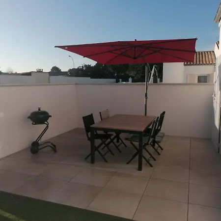 Ferienhaus La Corvette Maison Avec Piscine/parking/wifi/plages 5kms
