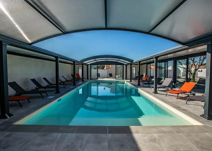 La Corvette Maison Avec Piscine/parking/wifi/plages 5kms بيت للعطل *