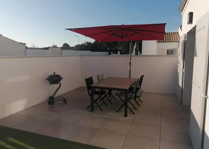 بيت للعطل La Corvette Maison Avec Piscine/parking/wifi/plages 5kms